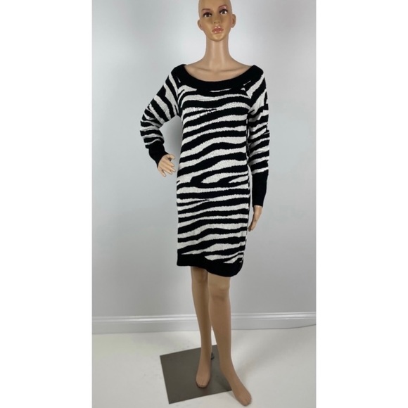 Black and White Zebra Sweater Dress - Picture 4 of 6